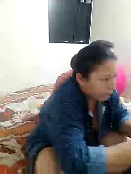 Snapshot of ZuriandAlex chatting on 02/06/25, 02:55 ZuriandAlex online show from 02/06/25, 02:55