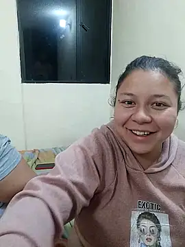 Snapshot of ZuriandAlex chatting on 02/15/25, 07:49 ZuriandAlex online show from 02/15/25, 07:49