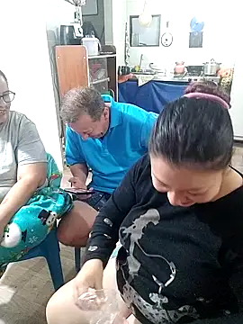 Snapshot of ZuriandAlex chatting on 02/18/25, 01:43 ZuriandAlex online show from 02/18/25, 01:43