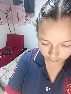 Snapshot of ZuriandAlex chatting on 10/09/25, 01:20 ZuriandAlex online show from 10/09/25, 01:20