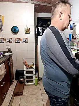 Snapshot of ZuriandAlex chatting on 10/29/25, 10:55 ZuriandAlex online show from 10/29/25, 10:55