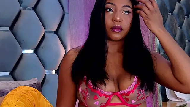 Snapshot of VanessaGlenn chatting on 06/23/26, 12:36 VanessaGlenn online show from 06/23/26, 12:36