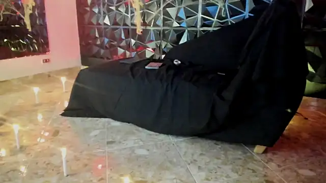 karla 999 online show from 11/01/25, 12:56