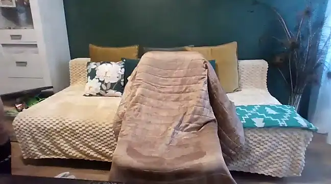 Snapshot of Doniu333 chatting on 02/03/25, 08:02 Doniu333 online show from 02/03/25, 08:02