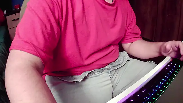 Snapshot of pisceslost chatting on 10/31/25, 11:39 pisceslost online show from 10/31/25, 11:39