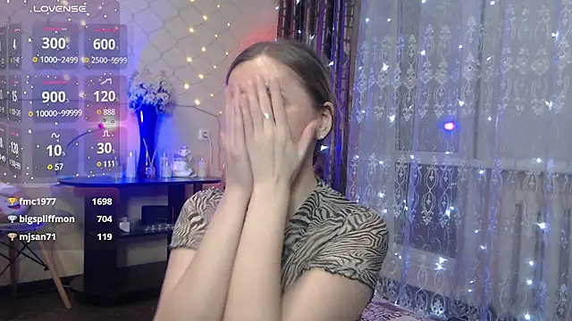 Snapshot of JessieOMays chatting on 02/16/25, 11:27 JessieOMays online show from 02/16/25, 11:27