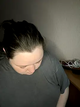 Alex m online show from 10/26/25, 04:13