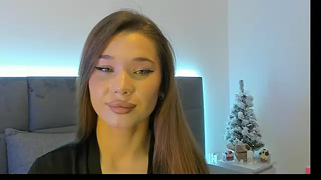 Snapshot of predatory_fury chatting on 12/15/24, 05:56 predatory fury online show from 12/15/24, 05:56