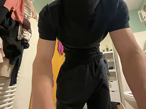 Snapshot of Jan_berger chatting on 03/05/25, 07:06 Jan berger online show from 03/05/25, 07:06