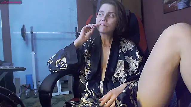 Snapshot of womanstrong78 chatting on 01/31/25, 07:51 womanstrong78 online show from 01/31/25, 07:51