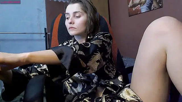 Snapshot of womanstrong78 chatting on 02/20/25, 02:57 womanstrong78 online show from 02/20/25, 02:57