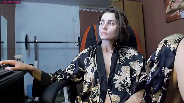 Snapshot of womanstrong78 chatting on 02/22/25, 06:19 womanstrong78 online show from 02/22/25, 06:19