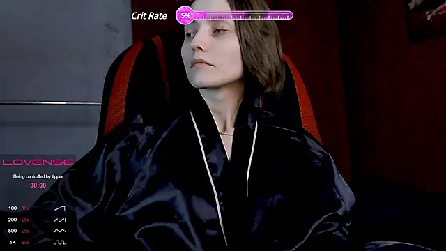 Snapshot of womanstrong78 chatting on 03/07/25, 11:40 womanstrong78 online show from 03/07/25, 11:40