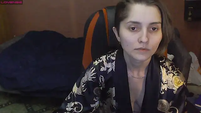 Snapshot of womanstrong78 chatting on 03/11/25, 02:07 womanstrong78 online show from 03/11/25, 02:07