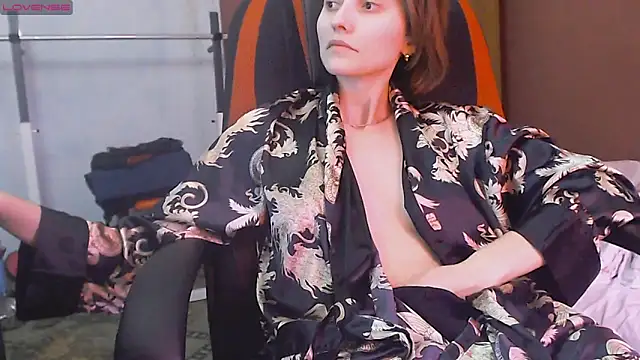 Snapshot of womanstrong78 chatting on 03/22/25, 06:33 womanstrong78 online show from 03/22/25, 06:33