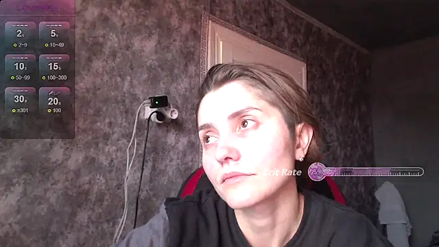 Snapshot of womanstrong78 chatting on 10/24/25, 06:21 womanstrong78 online show from 10/24/25, 06:21