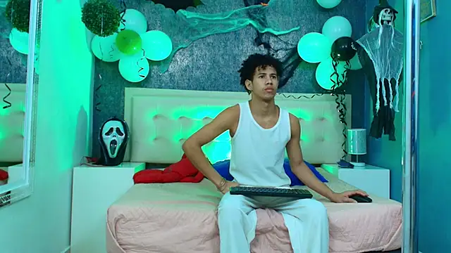 Erick Zhimerman online show from 10/27/25, 03:54