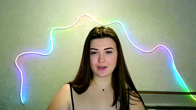 Snapshot of SeductiveTati chatting on 11/10/25, 10:31 SeductiveTati online show from 11/10/25, 10:31