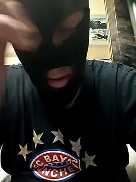 Snapshot of johngreece1 chatting on 02/03/25, 07:40 johngreece1 online show from 02/03/25, 07:40