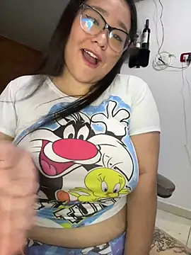 CinnamonCookiez online show from 12/25/24, 05:37