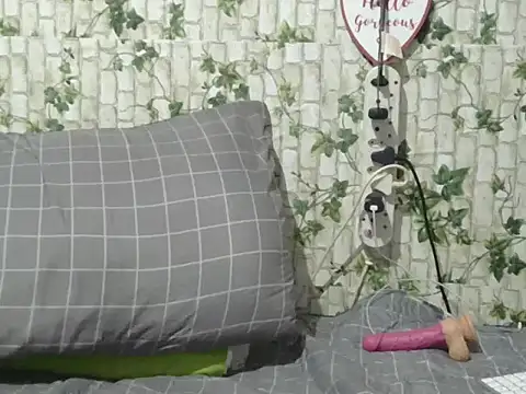 Snapshot of indiantina01 chatting on 02/17/25, 08:26 indiantina01 online show from 02/17/25, 08:26