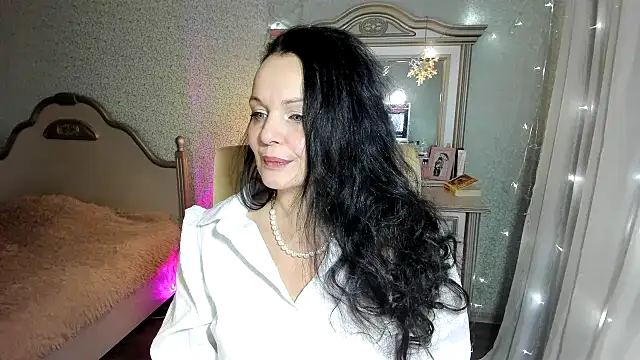 WitchBlueRose online show from 01/06/25, 04:34