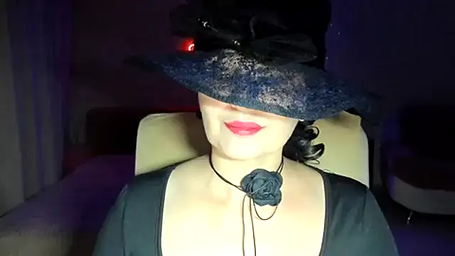 WitchBlueRose online show from 11/09/25, 09:02