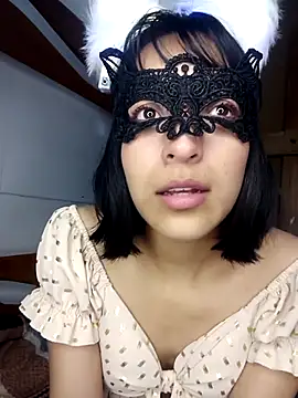 Snapshot of PequeArely chatting on 12/20/24, 07:17 PequeArely online show from 12/20/24, 07:17