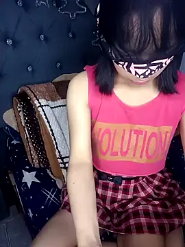 Snapshot of PequeArely chatting on 01/20/25, 07:58 PequeArely online show from 01/20/25, 07:58