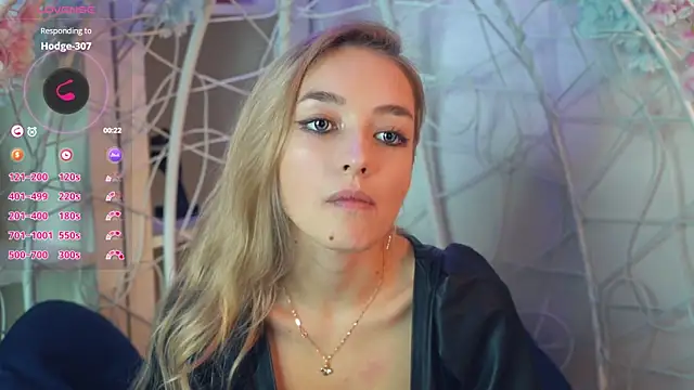 Snapshot of FlairCunard chatting on 12/05/24, 09:17 FlairCunard online show from 12/05/24, 09:17