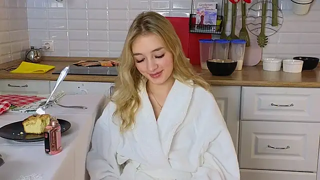 Snapshot of FlairCunard chatting on 12/31/24, 10:48 FlairCunard online show from 12/31/24, 10:48