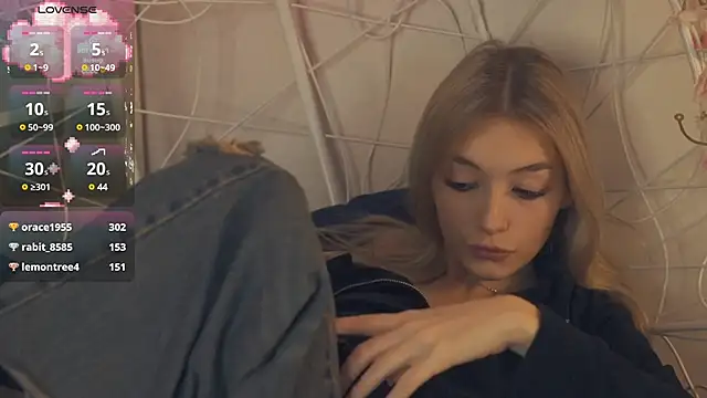 Snapshot of FlairCunard chatting on 01/16/25, 08:46 FlairCunard online show from 01/16/25, 08:46