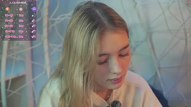 Snapshot of FlairCunard chatting on 01/31/25, 03:11 FlairCunard online show from 01/31/25, 03:11