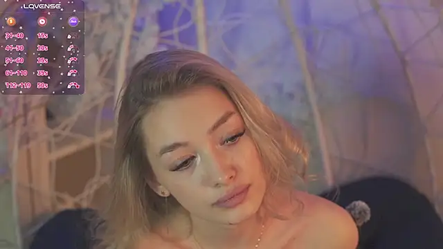 Snapshot of FlairCunard chatting on 02/11/25, 12:38 FlairCunard online show from 02/11/25, 12:38