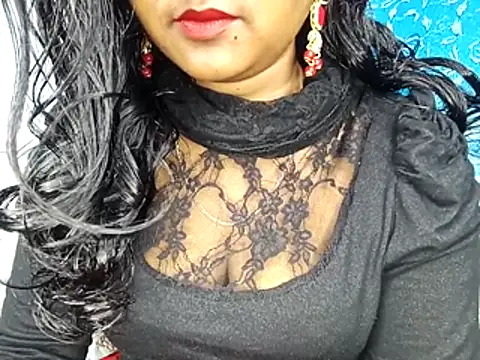 Snapshot of Muktha chatting on 01/14/26, 12:05 Muktha online show from 01/14/26, 12:05