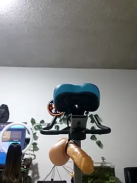 jesicardiente27 online show from 03/01/26, 10:34