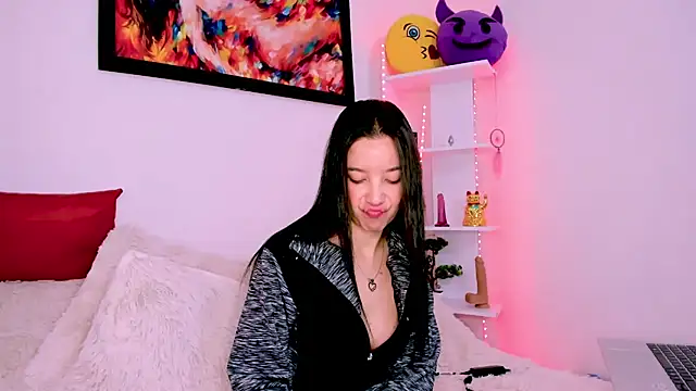 Manuelaa mejiia online show from 02/18/25, 03:21