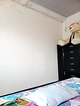 Karii-R online show from 11/13/25, 06:51