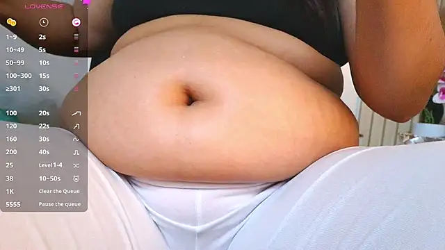 Snapshot of virtual_charm chatting on 03/12/26, 02:01 virtual charm online show from 03/12/26, 02:01