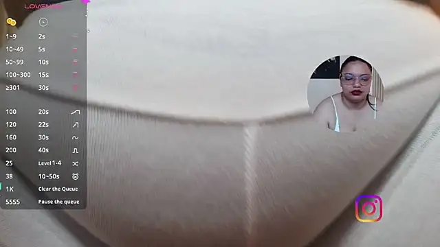 Snapshot of virtual_charm chatting on 04/03/26, 01:42 virtual charm online show from 04/03/26, 01:42