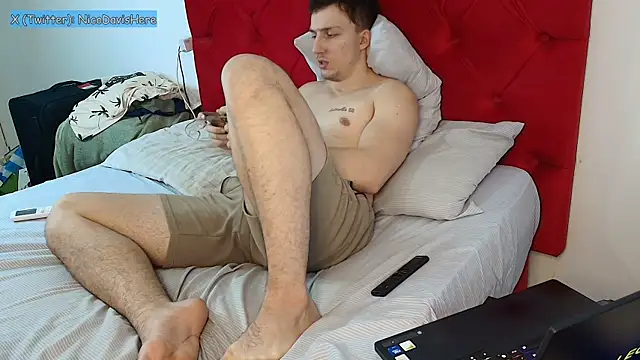 Snapshot of NicoDavisHere chatting on 06/10/26, 08:30 NicoDavisHere online show from 06/10/26, 08:30