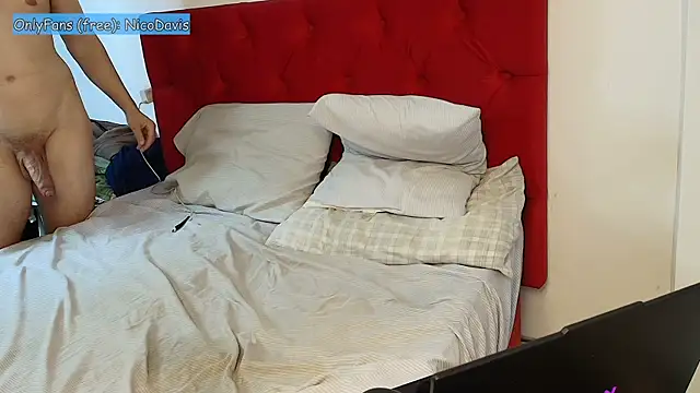 Snapshot of NicoDavisHere chatting on 07/02/26, 03:23 NicoDavisHere online show from 07/02/26, 03:23