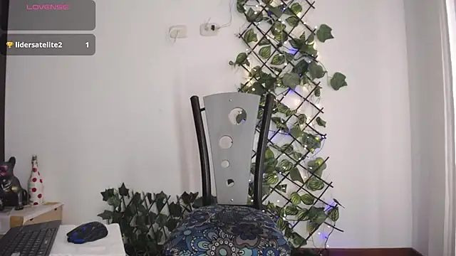 Snapshot of darkviper26 chatting on 02/25/25, 05:25 darkviper26 online show from 02/25/25, 05:25