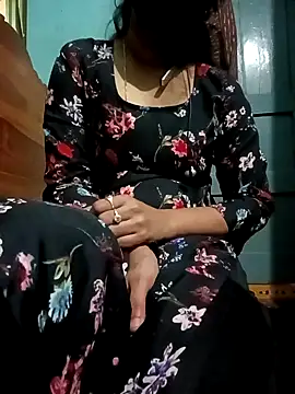 gunjan22 online show from 12/29/24, 07:39