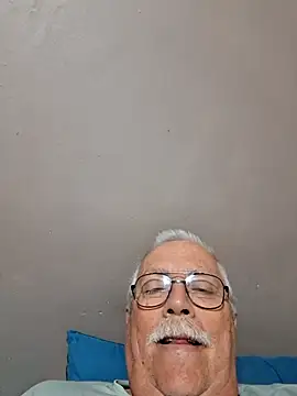 Snapshot of NawtyB1965 chatting on 07/04/26, 03:56 NawtyB1965 online show from 07/04/26, 03:56