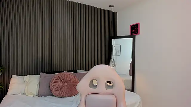 Axel brunette1 online show from 03/16/26, 05:44