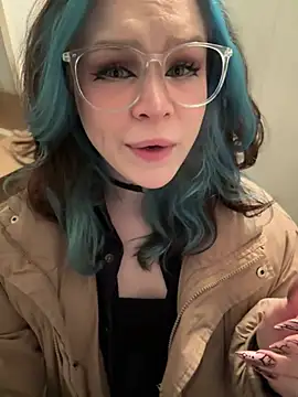 MaddisonHaas online show from 03/21/25, 11:01