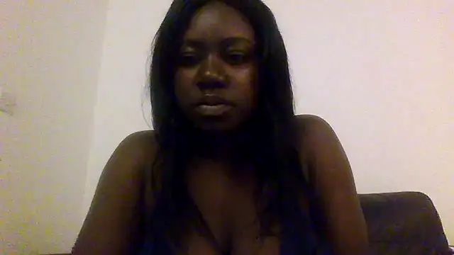 Snapshot of Slutty_Kiki_Bella chatting on 03/06/25, 08:05 Slutty Kiki Bella online show from 03/06/25, 08:05