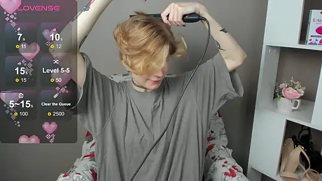 Angel Jules online show from 02/13/25, 01:19