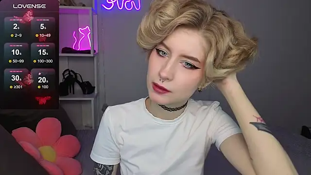 Angel Jules online show from 10/12/25, 01:04